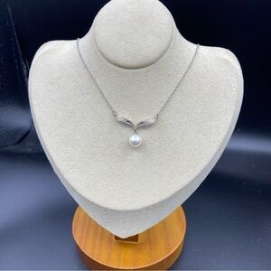 14 Karat White Gold Dewdrop Pearl Necklace Pendant DESIGNER JEWELRY